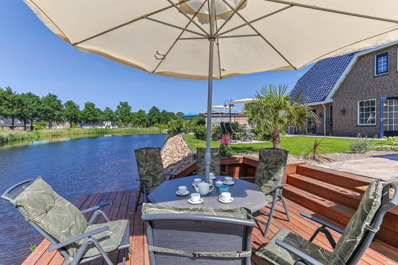 B&B De Wiekeborg Oude Pekela Esterno foto